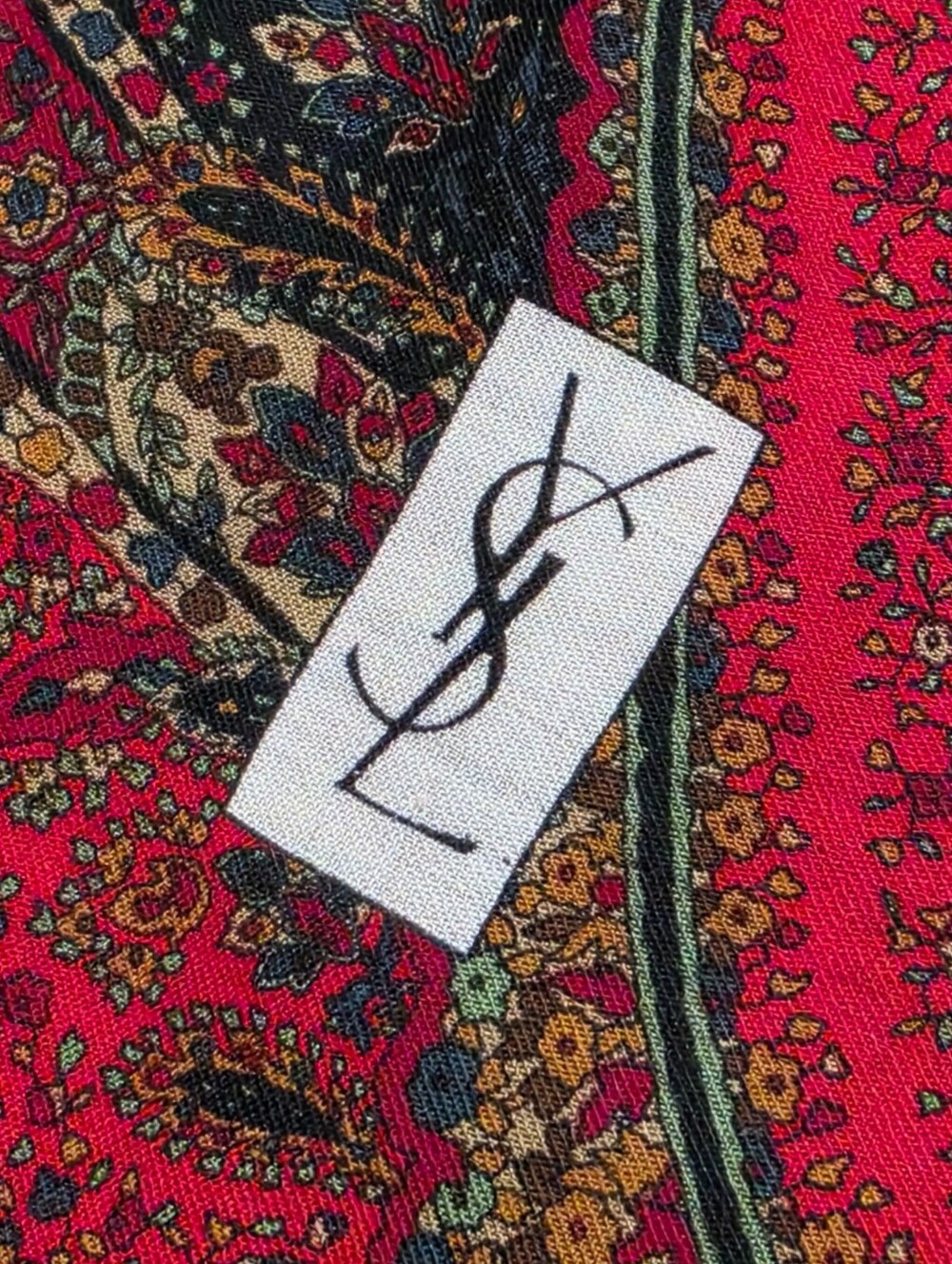 YVES SAINT LAURENT SCARF - Picture 15 of 16